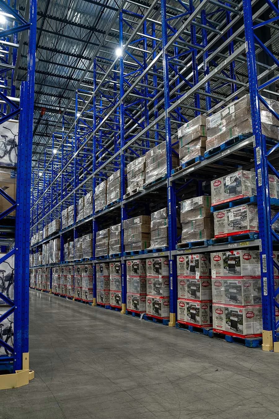 10,000 sq. ft. Warehouse Located in the Heart of La Salle